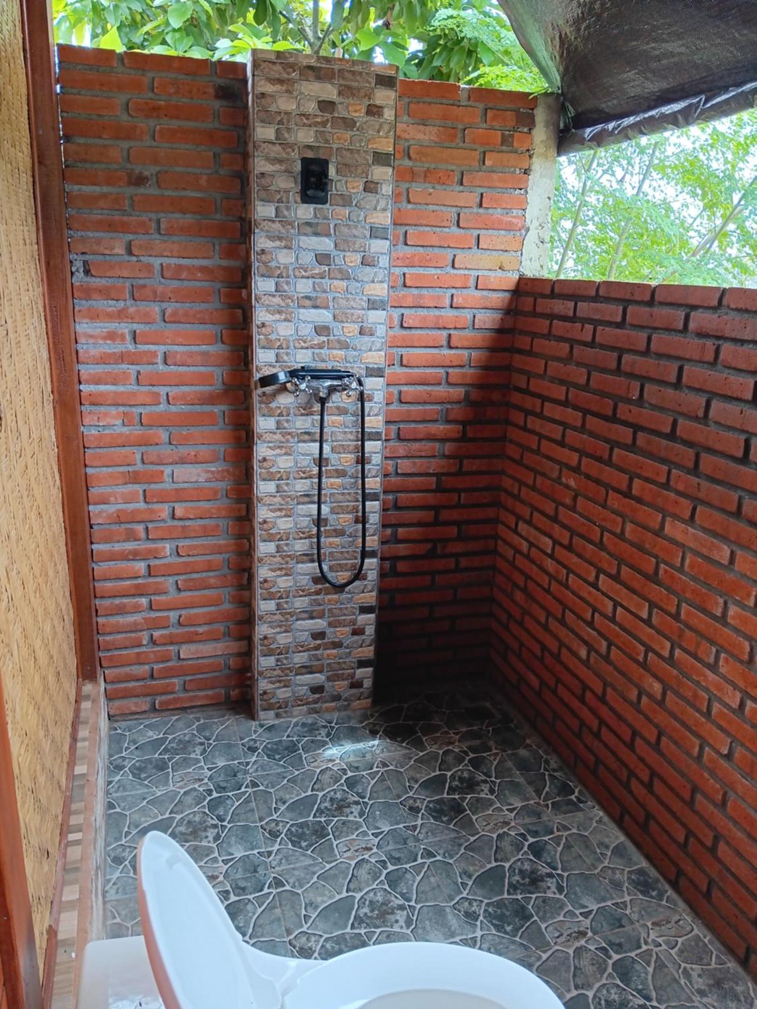 Linkeeshome Bungaya Karangasem  Luaran gambar