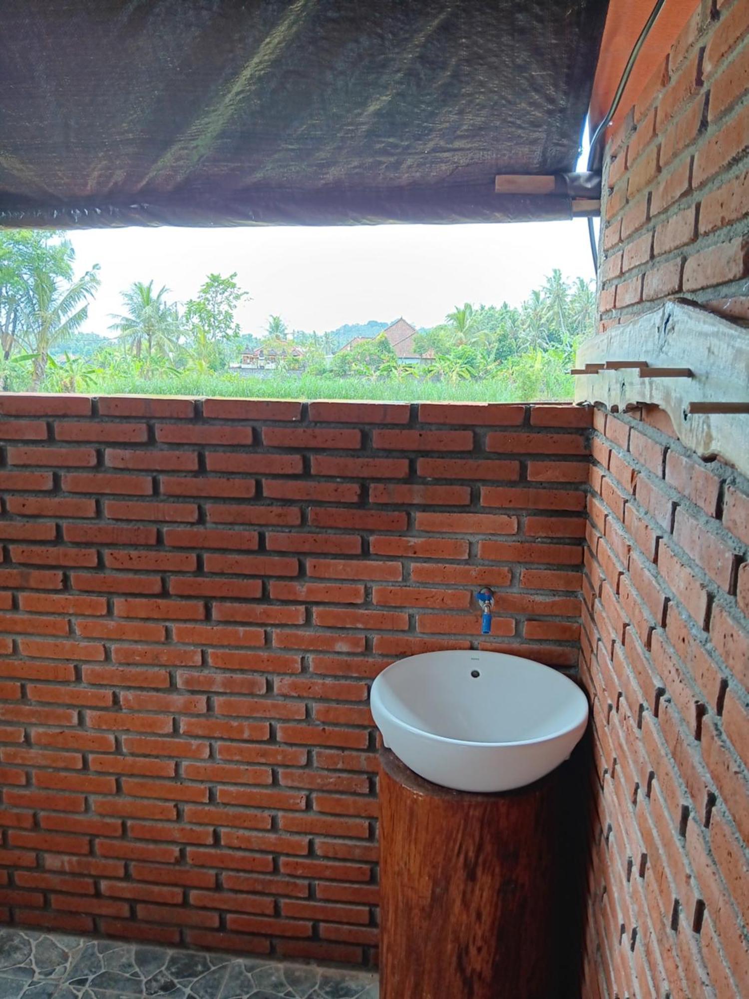 Linkeeshome Bungaya Karangasem  Luaran gambar